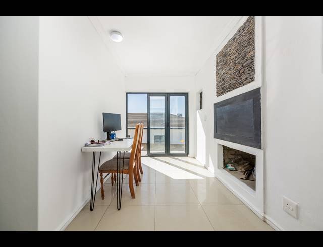 8 BEDROOM HOUSE FOR SALE IN HAASENDAL